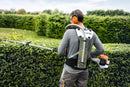 Taille-haie sur perche thermique STIHL HL 94 C-E en utilisation