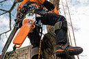 Tronçonneuse thermique STIHL MS 201 TC-M en utilisation